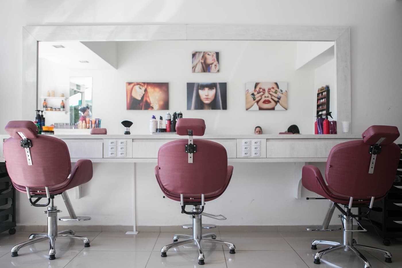 HOLO Urban Hair and Beauty salon styling